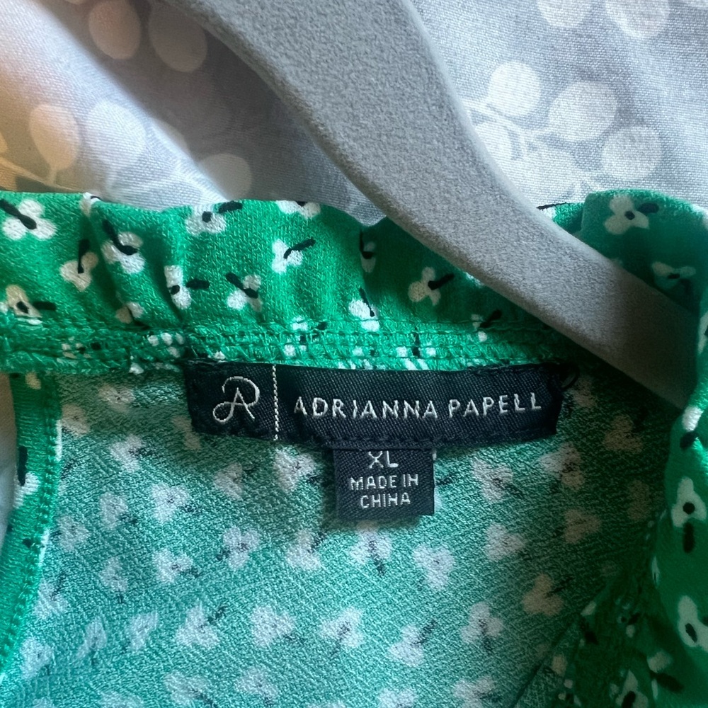 Adrianna Papell Green Floral Blouse - Picture 4 of 5